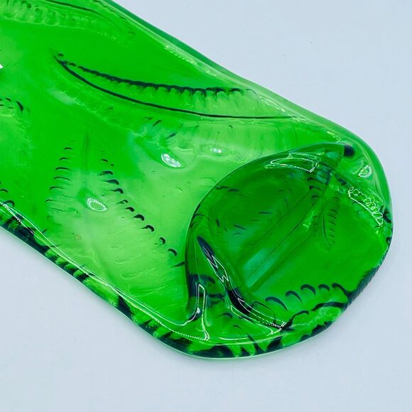NEW Recycled Wine Bottle Cheese Serving Platter Green Glass Made in USA w/ knife - Picture 3 of 7